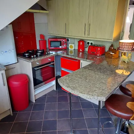 Trafalgar Retreat شقة