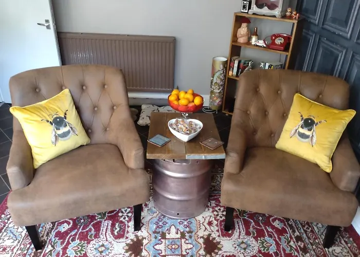 Trafalgar Retreat * スカーバラ