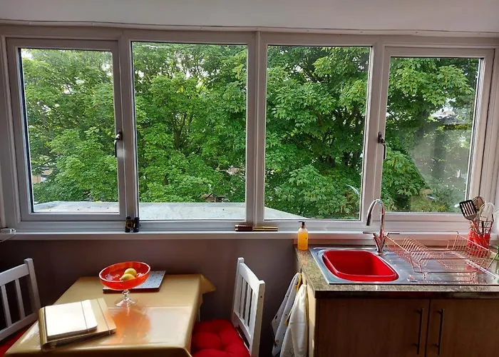 Trafalgar Retreat Scarborough